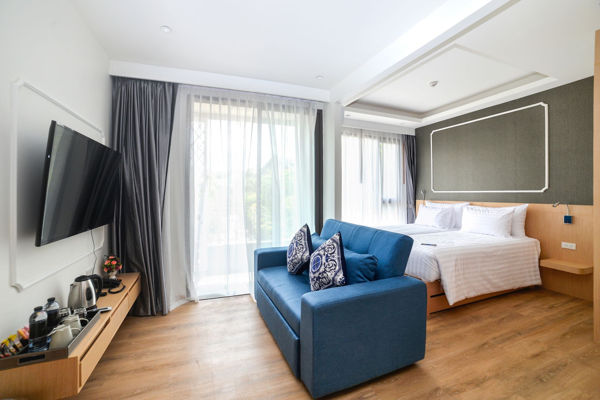 The Aristo Beach By Holy Cow 212 Phuket Buitenkant foto